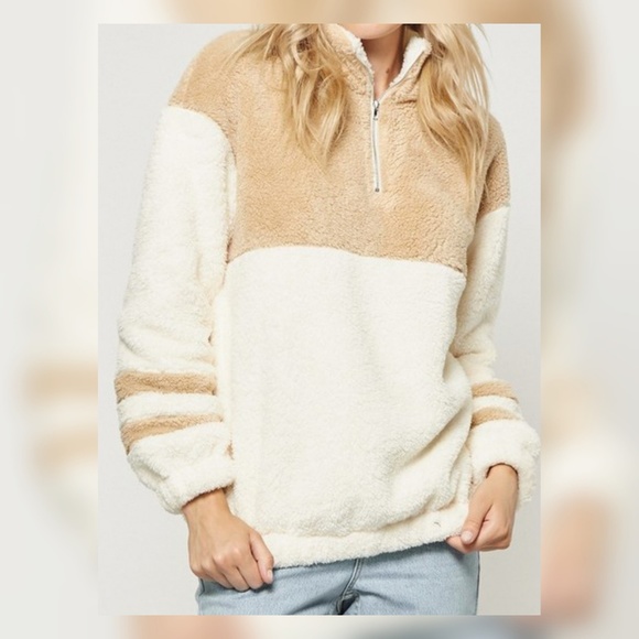 Fuzzy zipper sweater - Picture 2 of 3